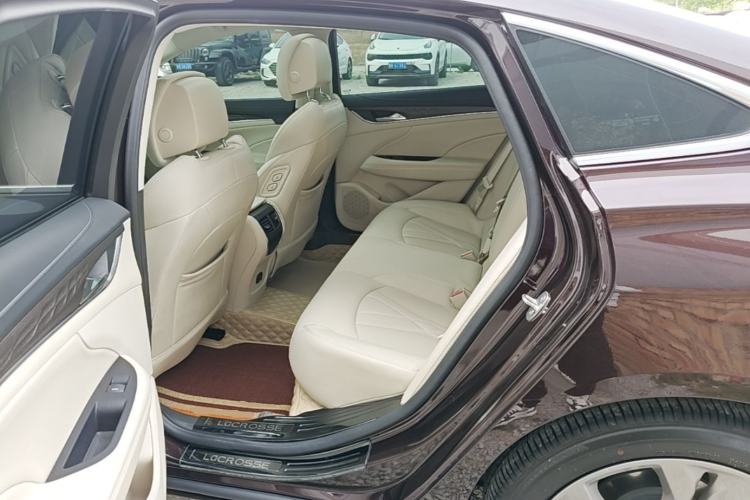 Used Buick LaCrosse 2022 Avenir Avia First Edition Left Rear Seat