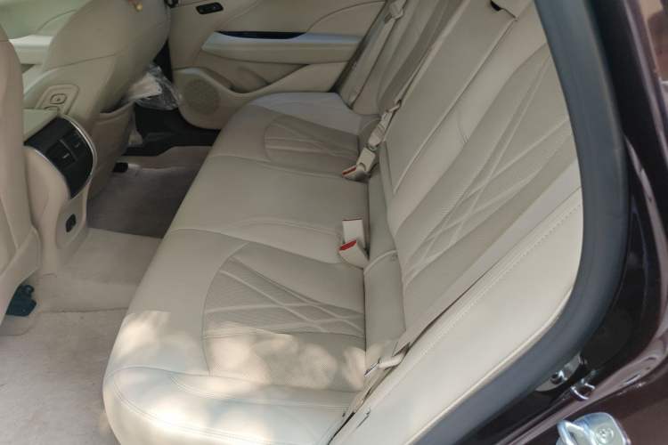 Used Buick LaCrosse 2022 Avenir Flagship Model Left Rear Seat