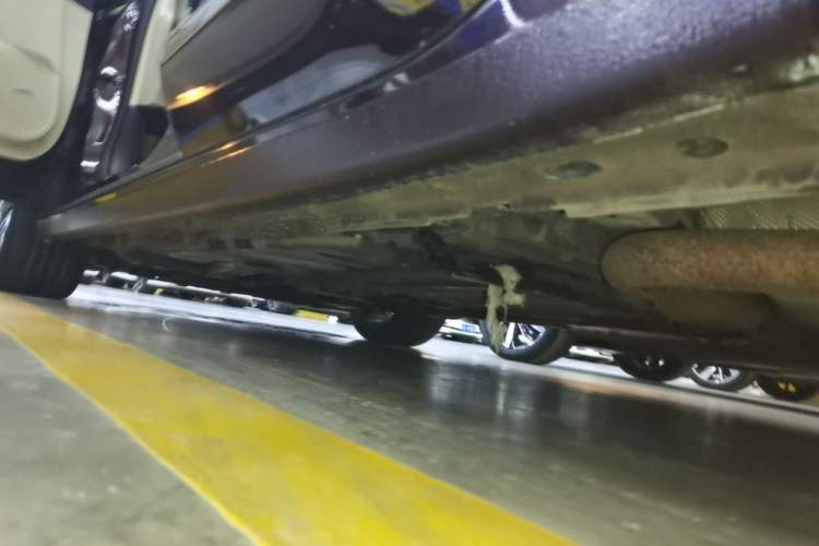 Used Buick LaCrosse 2022 Avenir Avia First Edition Left Side Sill