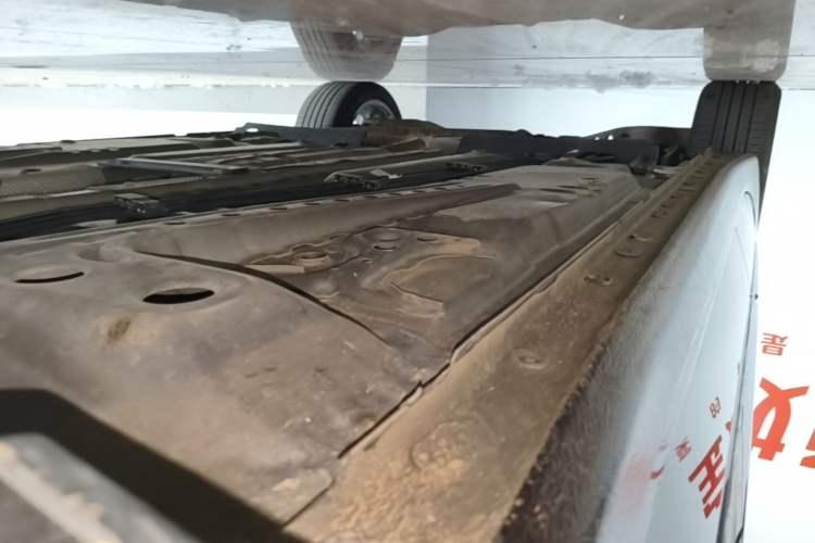 Used Buick LaCrosse 2022 Avenir Avia First Edition Right Side Sill