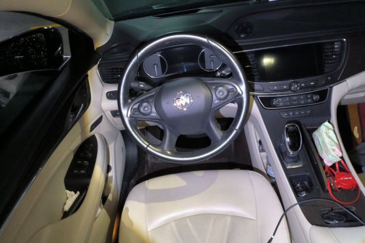 Used Buick LaCrosse 2022 Avenir Avia First Edition Steering Wheel