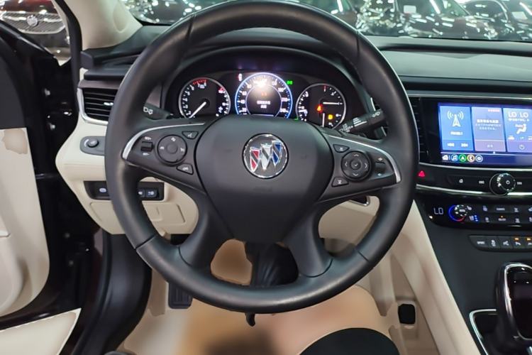 Used Buick LaCrosse 2022 Avenir Flagship Model Steering Wheel
