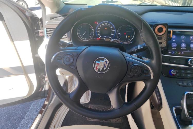 Used Buick LaCrosse 2022 Avenir Avia First Edition Steering Wheel