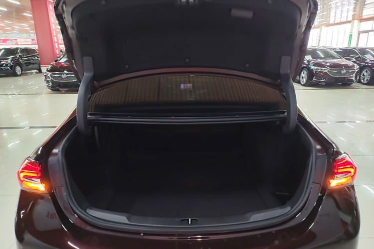 Used Buick LaCrosse 2022 Avenir Flagship Model Trunk