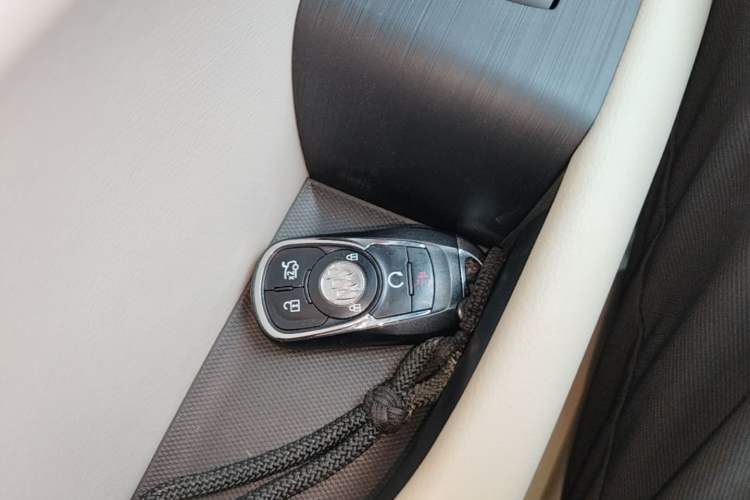 Used Buick LaCrosse 2022 Avenir Avia First Edition Vehicle Key