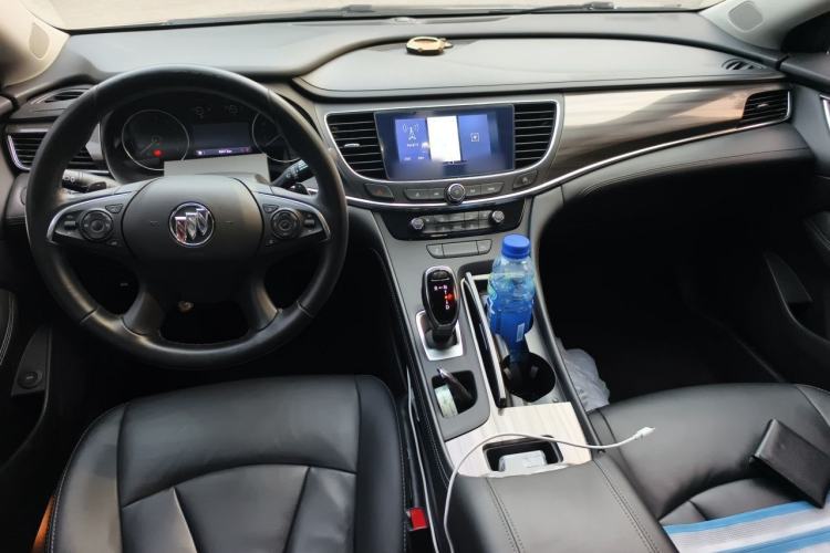 Used Buick LaCrosse 2022 552T Luxury Version Center Console