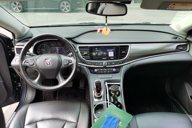Used Buick LaCrosse 2022 552T Luxury Version Center Console