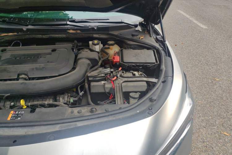 Used Buick LaCrosse 2022 Avenir Avia First Edition Engine Bay Left