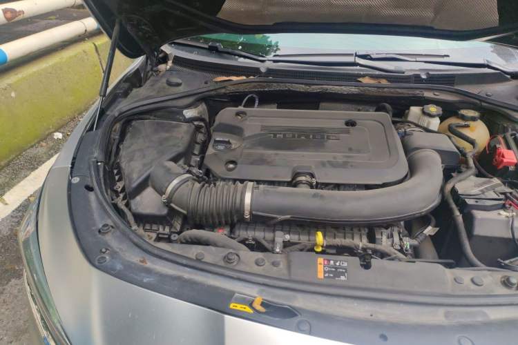 Used Buick LaCrosse 2022 Avenir Avia First Edition Engine Bay Right