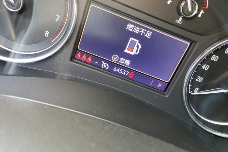 Used Buick LaCrosse 2022 552T Luxury Version Odometer Close Up