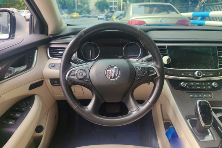 Used Buick LaCrosse 2022 Avenir Avia First Edition Steering Wheel