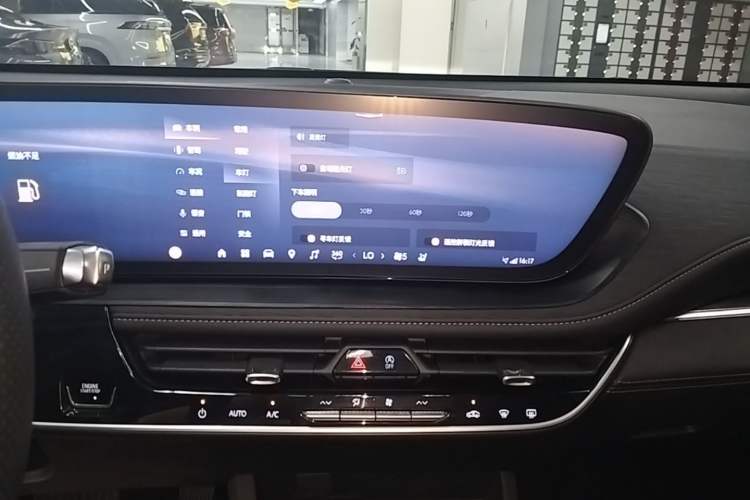 Used Buick LaCrosse 2023 28T Prestige Edition Audio And AC Panel
