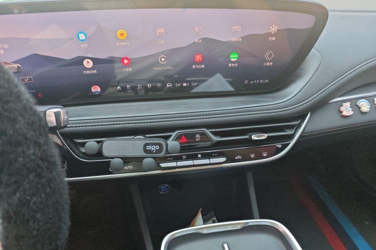 Used Buick LaCrosse 2023 Restyled 25T Cross-Country Edition Audio And AC Panel