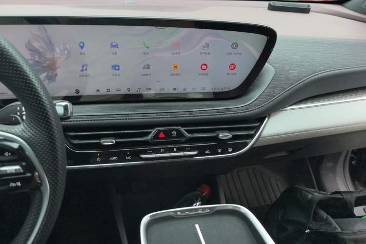Used Buick LaCrosse 2023 28T Prestige Edition Audio And AC Panel