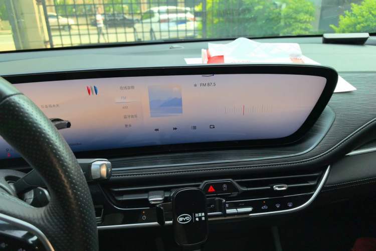 Used Buick LaCrosse 2023 28T Prestige Edition Audio And AC Panel