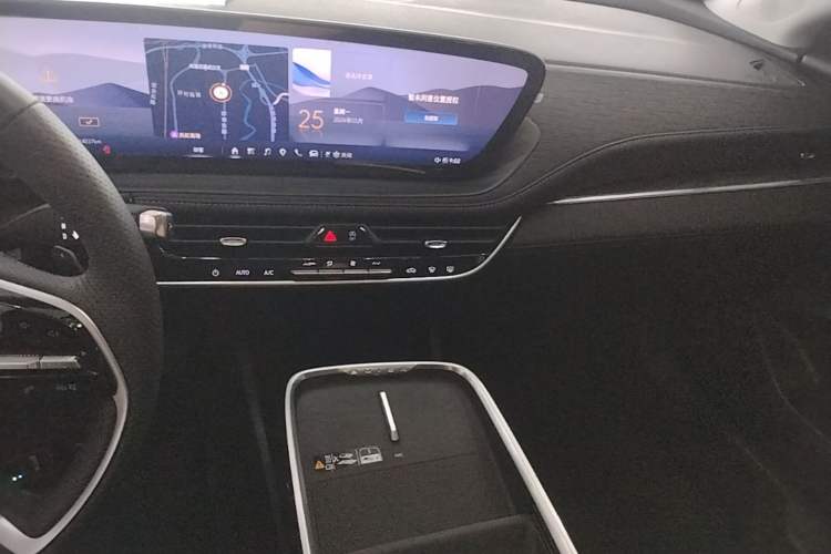 Used Buick LaCrosse 2023 28T Prestige Edition Audio And AC Panel