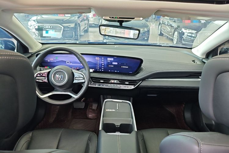 Used Buick LaCrosse 2023 28T Prestige Edition Center Console