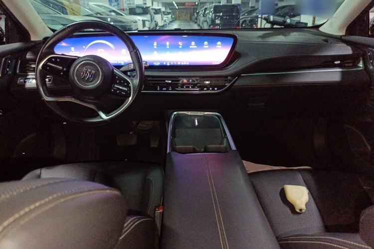 Used Buick LaCrosse 2023 28T Enjoyment Edition Center Console