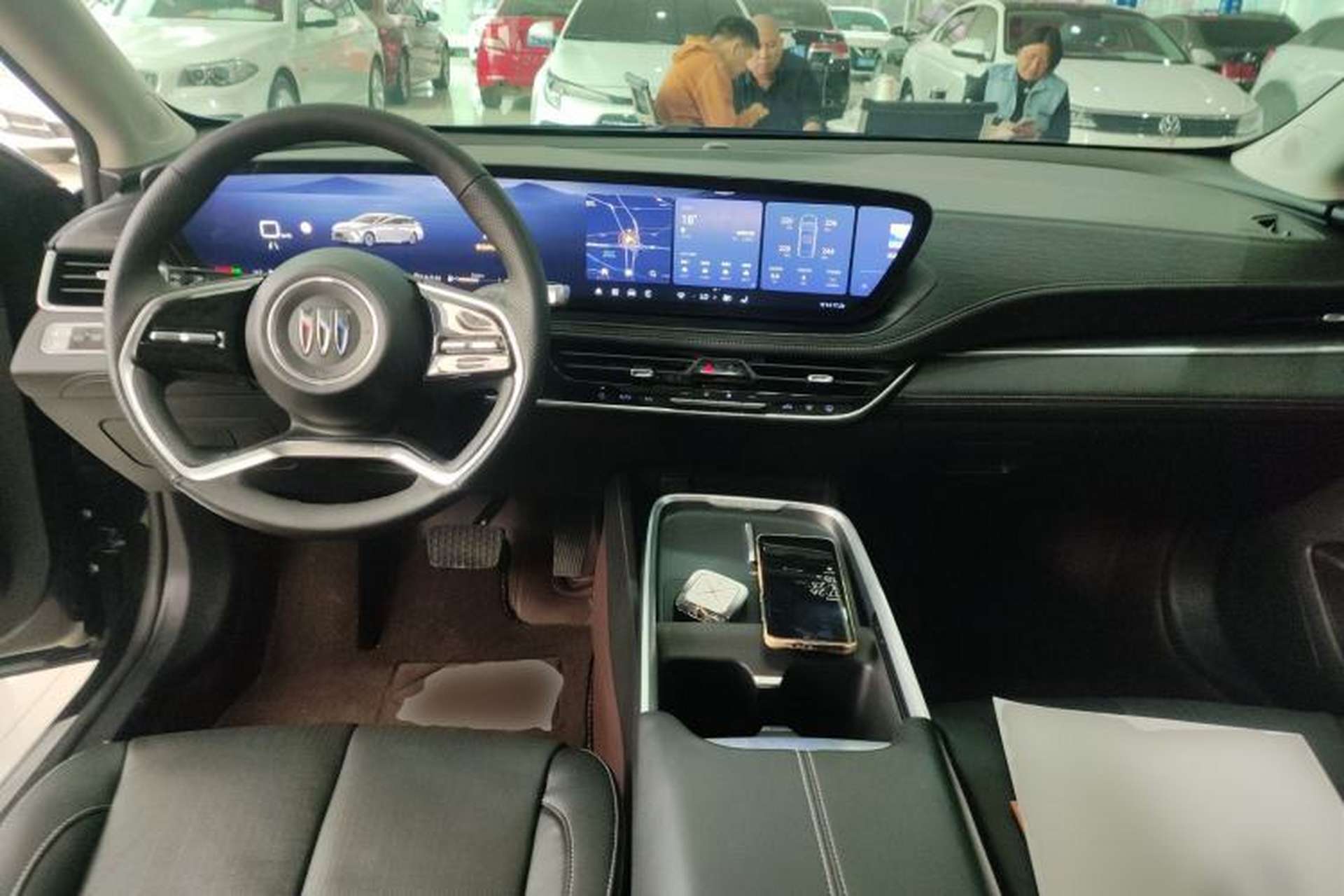 Used Buick LaCrosse 2023 28T Prestige Edition Center Console
