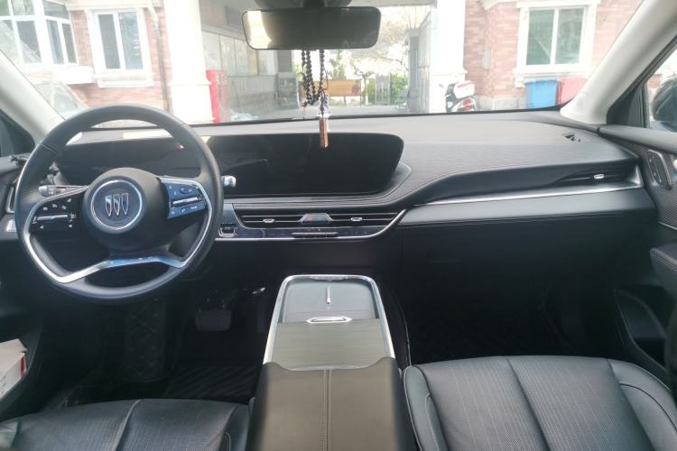 Used Buick LaCrosse 2023 28T Prestige Edition Center Console