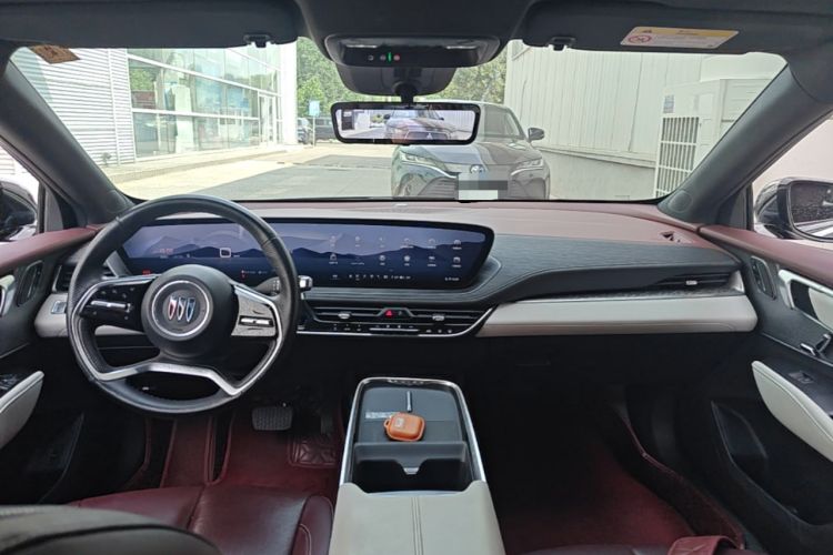 Used Buick LaCrosse 2023 28T Prestige Edition Center Console
