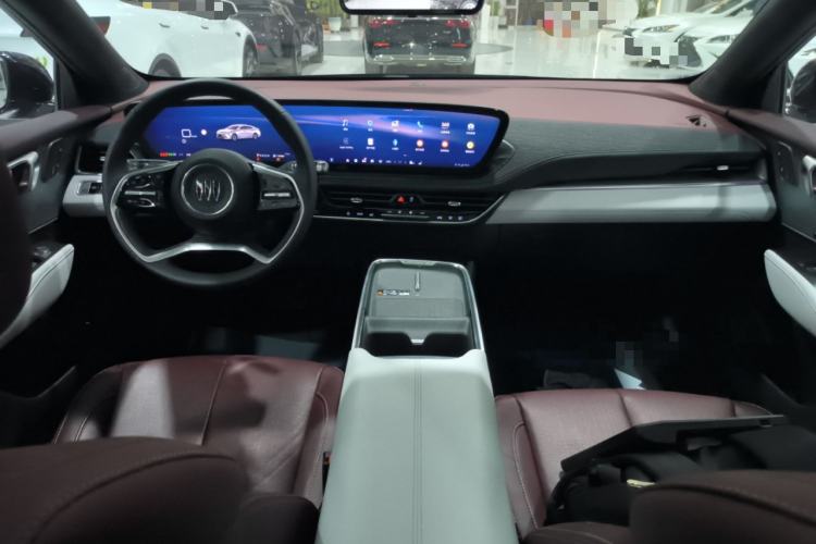 Used Buick LaCrosse 2023 28T Prestige Edition Center Console