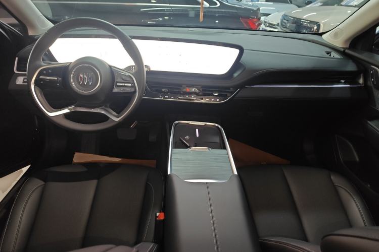 Used Buick LaCrosse 2023 28T Enjoyment Edition Center Console