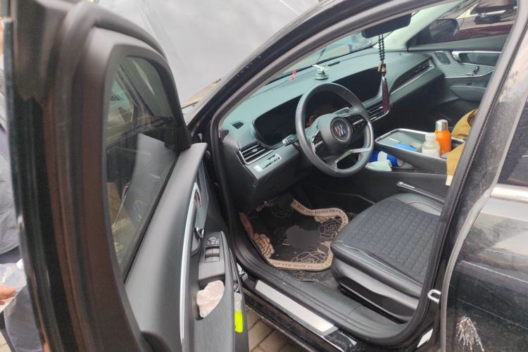 Used Buick LaCrosse 2023 28T Prestige Edition Driver Seat