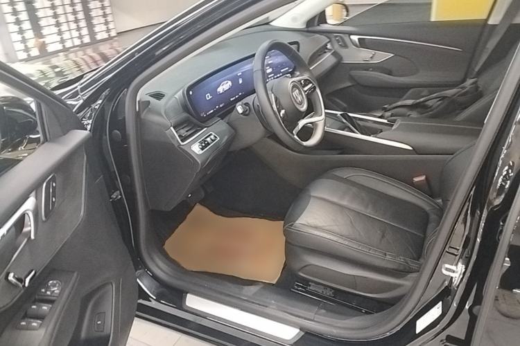 Used Buick LaCrosse 2023 28T Prestige Edition Driver Seat