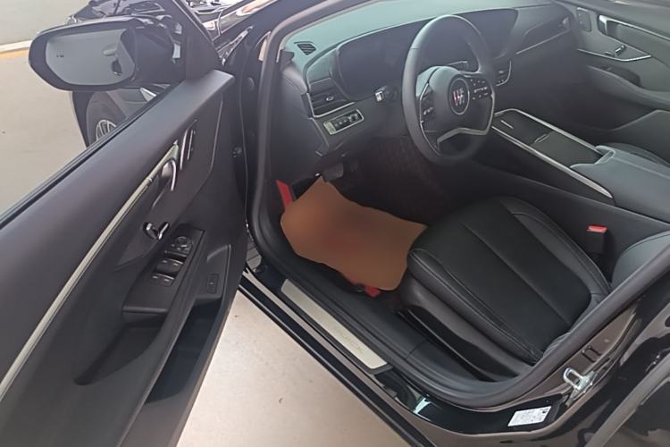 Used Buick LaCrosse 2023 28T Prestige Edition Driver Seat