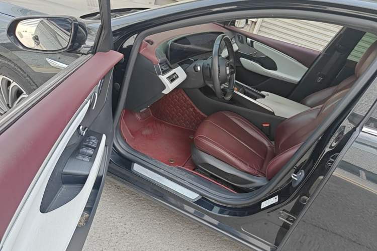 Used Buick LaCrosse 2023 28T Prestige Edition Driver Seat