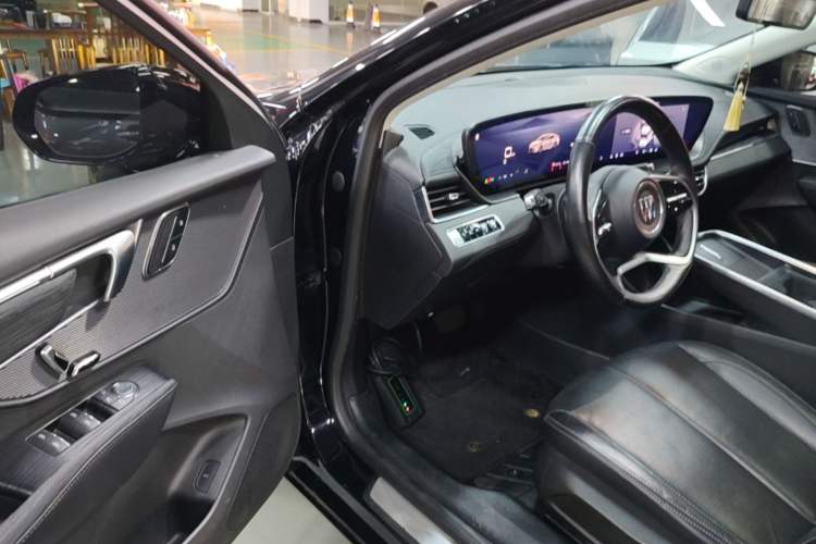 Used Buick LaCrosse 2023 28T Prestige Edition Driver Seat