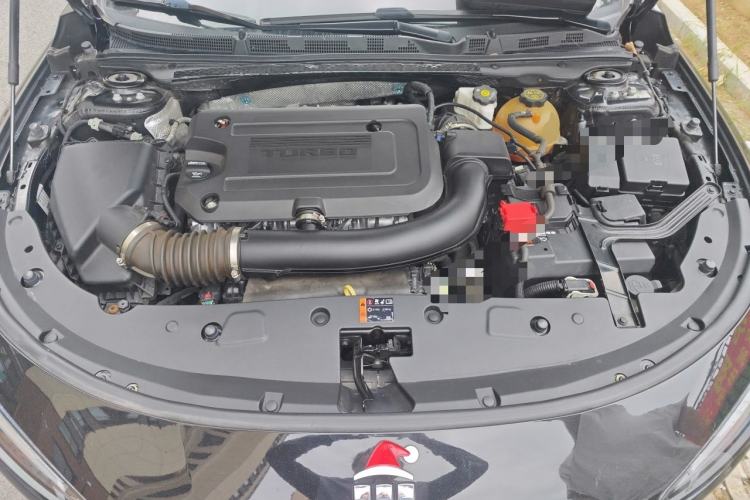 Used Buick LaCrosse 2023 28T Prestige Edition Engine Bay