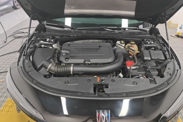 Used Buick LaCrosse 2023 28T Prestige Edition Engine Bay