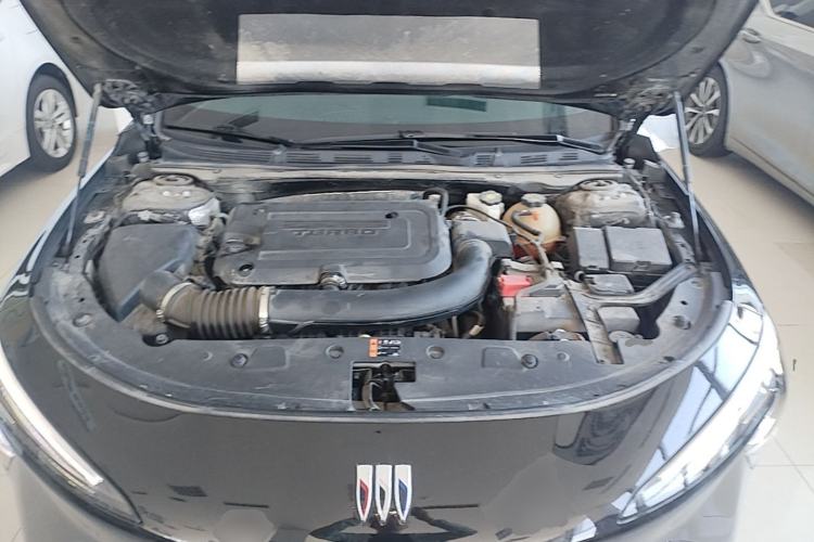 Used Buick LaCrosse 2023 28T Prestige Edition Engine Bay