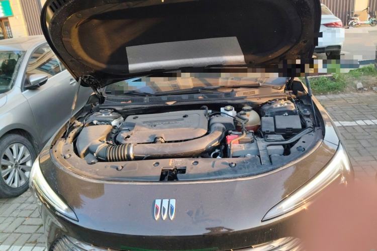 Used Buick LaCrosse 2023 28T Prestige Edition Engine Bay
