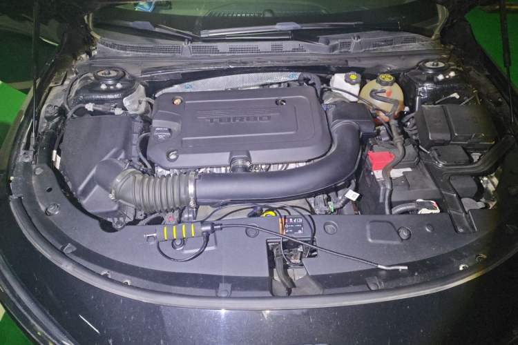 Used Buick LaCrosse 2023 28T Prestige Edition Engine Bay