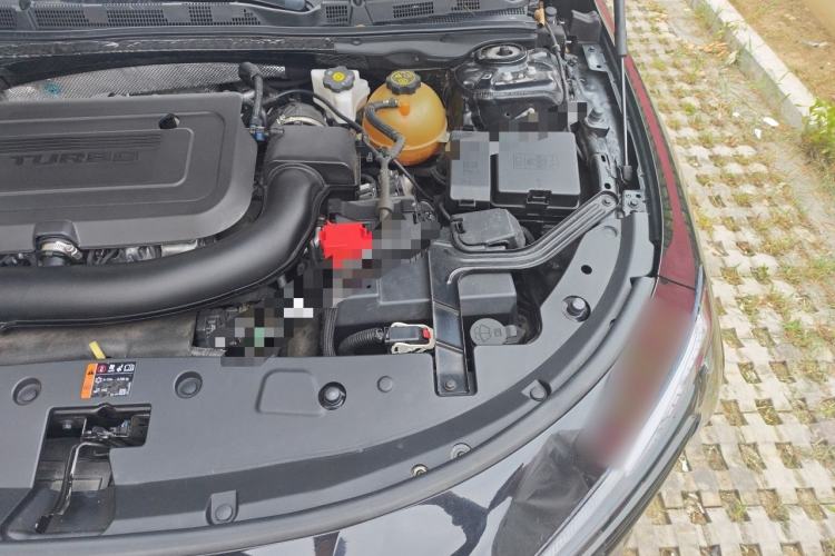 Used Buick LaCrosse 2023 28T Prestige Edition Engine Bay Left