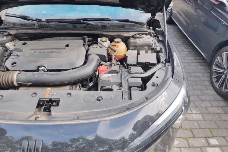 Used Buick LaCrosse 2023 28T Prestige Edition Engine Bay Left