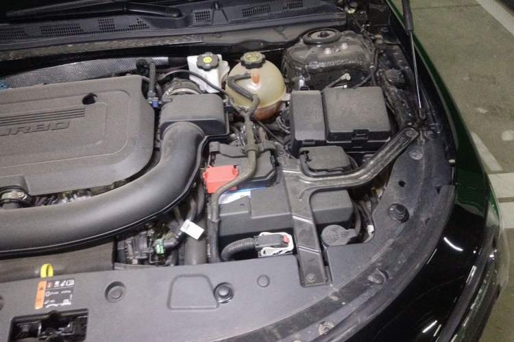 Used Buick LaCrosse 2023 28T Prestige Edition Engine Bay Left