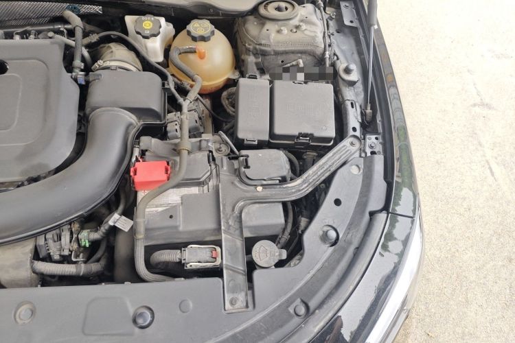 Used Buick LaCrosse 2023 28T Prestige Edition Engine Bay Left