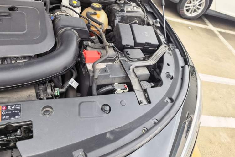 Used Buick LaCrosse 2023 28T Prestige Edition Engine Bay Left