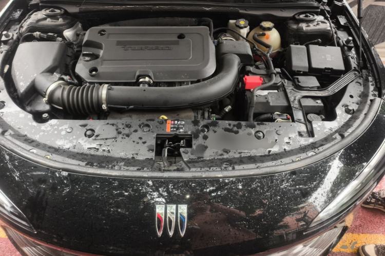 Used Buick LaCrosse 2023 28T Prestige Edition Engine Bay