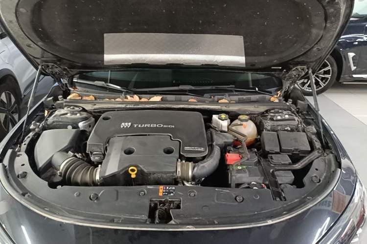 Used Buick LaCrosse 2023 Restyled 25T Cross-Country Edition Engine Bay