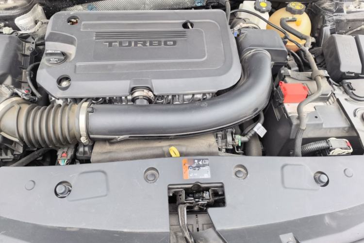 Used Buick LaCrosse 2023 28T Prestige Edition Engine Bay
