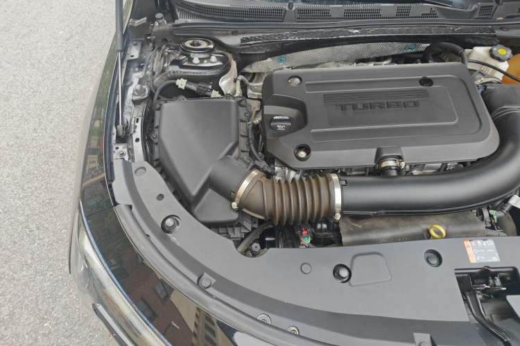 Used Buick LaCrosse 2023 28T Prestige Edition Engine Bay Right