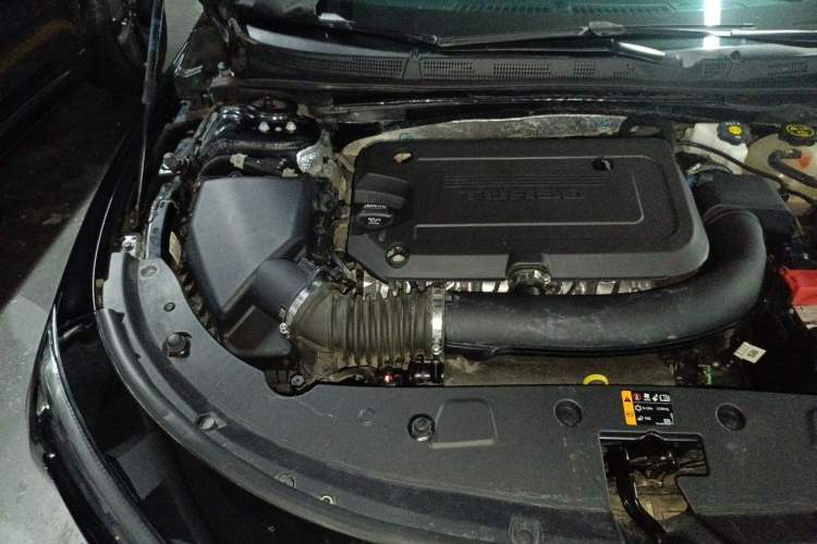 Used Buick LaCrosse 2023 28T Enjoyment Edition Engine Bay Right