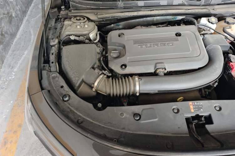 Used Buick LaCrosse 2023 28T Prestige Edition Engine Bay Right