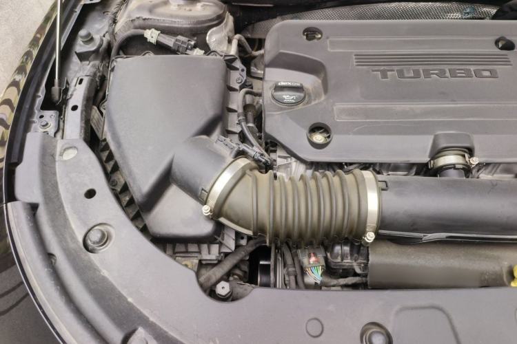 Used Buick LaCrosse 2023 28T Prestige Edition Engine Bay Right
