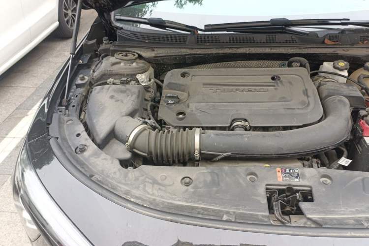 Used Buick LaCrosse 2023 28T Prestige Edition Engine Bay Right